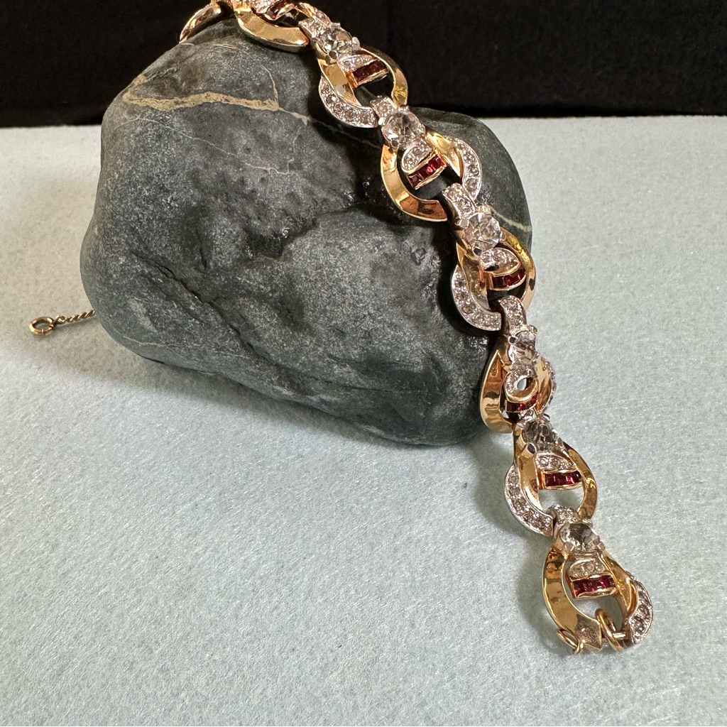 Joseph Mazer Vintage Gold Tone Red And Clear Rhinestone Bracelet-Euc Fabulous